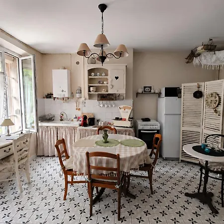 La Chaumiere Style Au Coeur De La Nature Holiday home Saint-Erme-Outre-et-Ramecourt